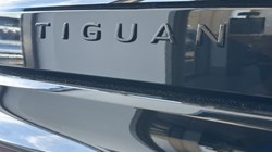 VOLKSWAGEN TIGUAN 2.0 TSI 265 4Motion Black Edition 5dr DSG 5606431