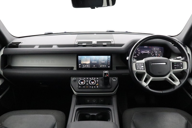 2020 (70) LAND ROVER DEFENDER 2.0 D240 SE 110 5dr Auto [7 Seat] 5522942