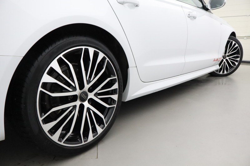 2017 (17) AUDI A6 2.0 TDI Quattro Black Edition 5dr S Tronic 5549445