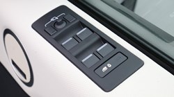 2025 (74) LAND ROVER DISCOVERY 3.0 D350 Dynamic HSE 5dr Auto 5544883