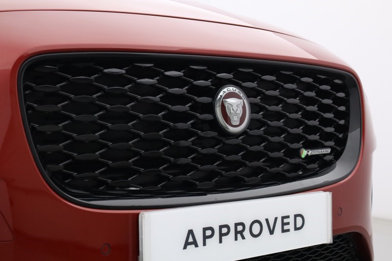 2022 (72) JAGUAR E-PACE 2.0 D200 R-Dynamic Black 5dr Auto 5512865