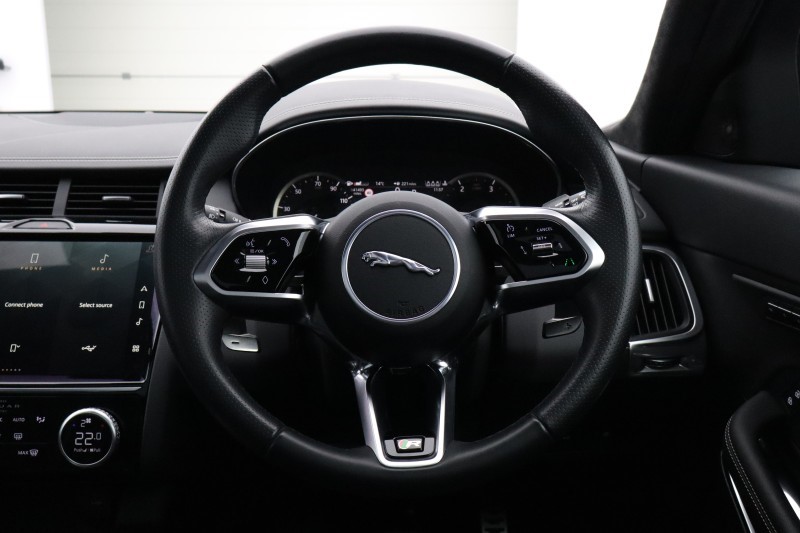 2022 (72) JAGUAR E-PACE 2.0 D200 R-Dynamic Black 5dr Auto 5512883