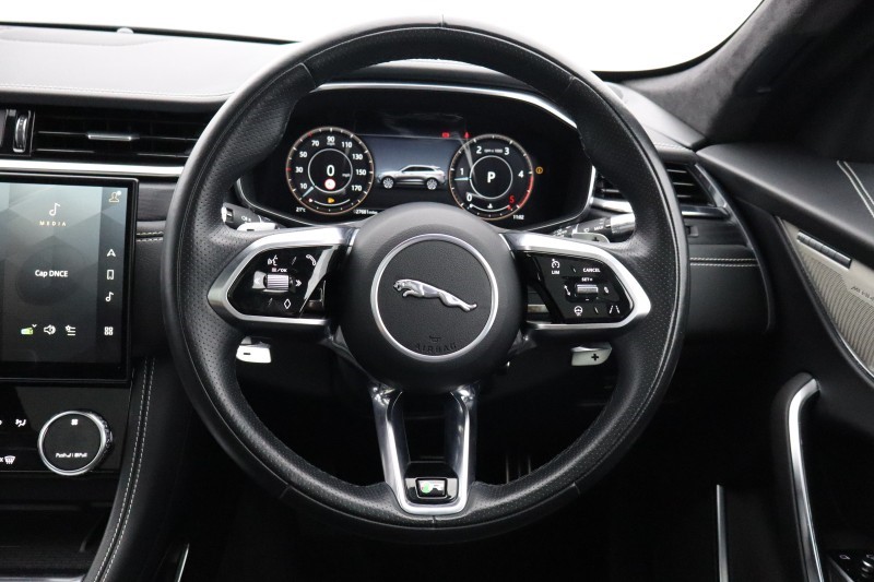 2022 (22) JAGUAR F-PACE 2.0 D200 R-Dynamic HSE 5dr Auto AWD 5536746