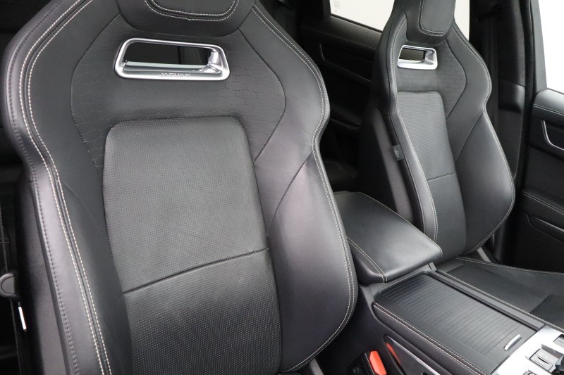 2022 (22) JAGUAR F-PACE 2.0 D200 R-Dynamic HSE 5dr Auto AWD 5536738