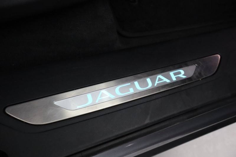2022 (22) JAGUAR F-PACE 2.0 D200 R-Dynamic HSE 5dr Auto AWD 5536735