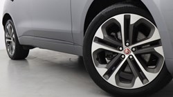 2022 (22) JAGUAR F-PACE 2.0 D200 R-Dynamic HSE 5dr Auto AWD 5536765