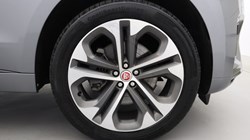 2022 (22) JAGUAR F-PACE 2.0 D200 R-Dynamic HSE 5dr Auto AWD 5536720