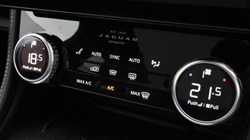 2022 (22) JAGUAR F-PACE 2.0 D200 R-Dynamic HSE 5dr Auto AWD 5536758
