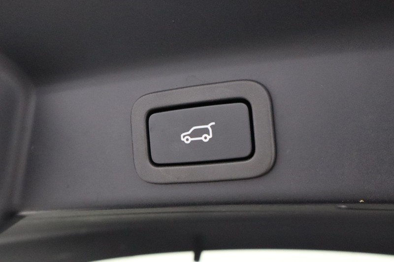 2022 (22) JAGUAR F-PACE 2.0 D200 R-Dynamic HSE 5dr Auto AWD 5536731
