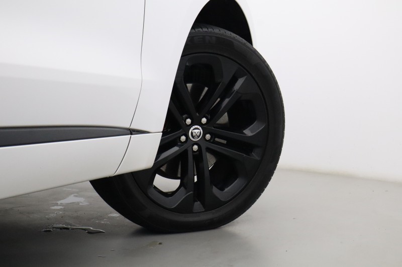 2023 (23) JAGUAR F-PACE 2.0 D200 R-Dynamic HSE Black 5dr Auto AWD 5543067