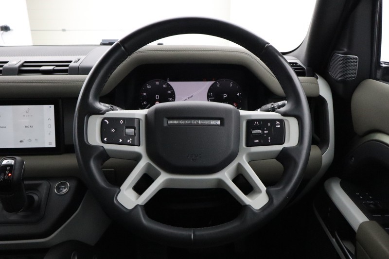 2022 (72) LAND ROVER DEFENDER 3.0 D250 SE 110 5dr Auto 5534326
