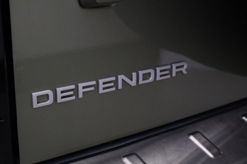 2022 (72) LAND ROVER DEFENDER 3.0 D250 SE 110 5dr Auto 5534360