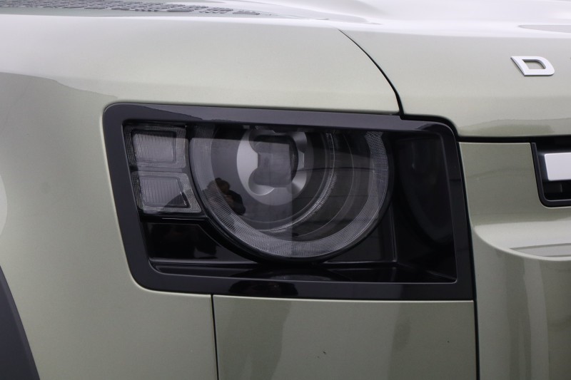 2022 (72) LAND ROVER DEFENDER 3.0 D250 SE 110 5dr Auto 5534313