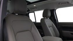 2022 (72) LAND ROVER DEFENDER 3.0 D250 SE 110 5dr Auto 5534330