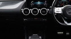 2020 (20) MERCEDES-BENZ GLA 200 AMG Line Executive 5dr Auto 5537234