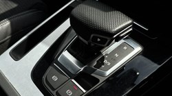 2022 (22) AUDI Q5 40 TDI Quattro S Line 5dr S Tronic 5655532