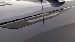 2024 (73) LAND ROVER RANGE ROVER VELAR 2.0 D200 MHEV Dynamic SE 5dr Auto 5590887