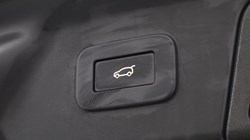 2024 (73) LAND ROVER RANGE ROVER VELAR 2.0 D200 MHEV Dynamic SE 5dr Auto 5590856