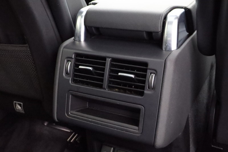 2022 (22) LAND ROVER DISCOVERY 3.0 D300 R-Dynamic SE 5dr Auto 5558663
