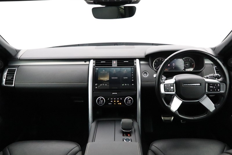 2022 (22) LAND ROVER DISCOVERY 3.0 D300 R-Dynamic SE 5dr Auto 5558665