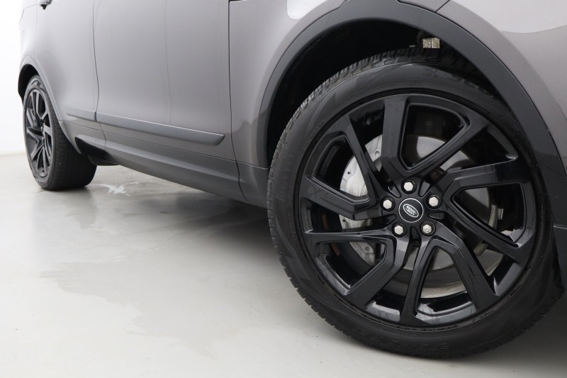 2022 (22) LAND ROVER DISCOVERY 3.0 D300 R-Dynamic SE 5dr Auto 5558652