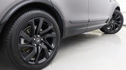 2022 (22) LAND ROVER DISCOVERY 3.0 D300 R-Dynamic SE 5dr Auto 5558653