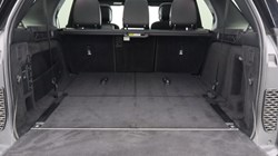 2022 (22) LAND ROVER DISCOVERY 3.0 D300 R-Dynamic SE 5dr Auto 5558656
