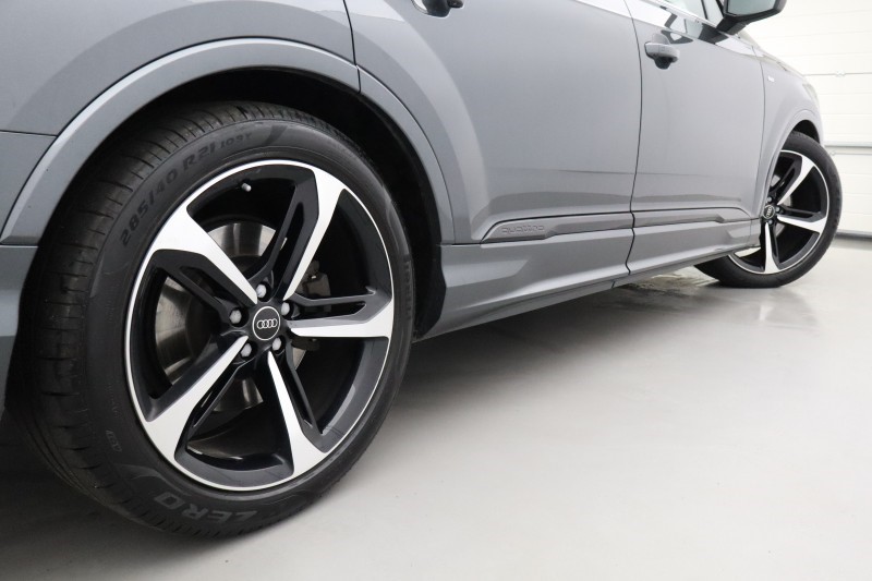 2022 (72) AUDI Q7 55 TFSI Quattro Black Edition 5dr Tiptronic 5550676