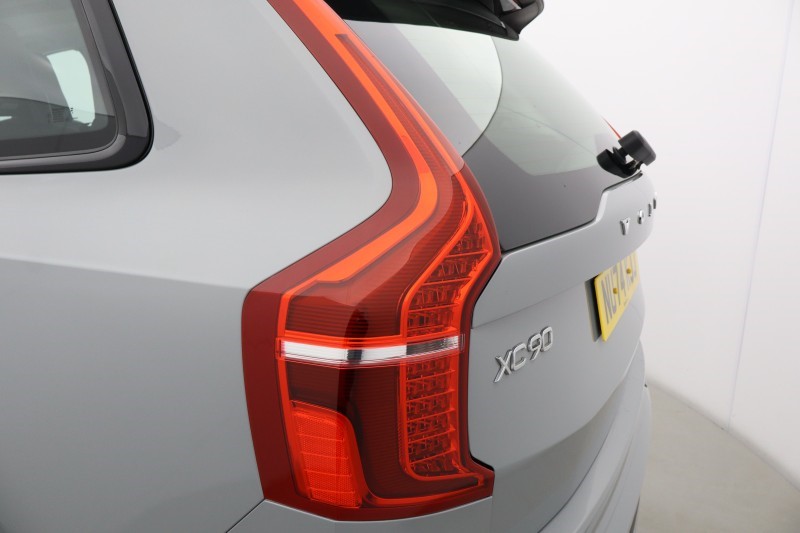 2024 (74) VOLVO XC90 2.0 B5P [250] Plus Dark 5dr AWD Geartronic 5608724