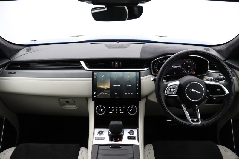 2022 (72) JAGUAR F-PACE 5.0 V8 550 SVR 5dr Auto AWD 5562107