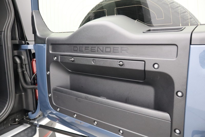 2023 (73) LAND ROVER DEFENDER 3.0 D250 HSE 110 5dr Auto 5577513