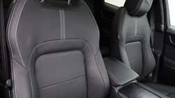 2024 (24) JAGUAR F-PACE 2.0 D200 R-Dynamic HSE Black 5dr Auto AWD 5576649