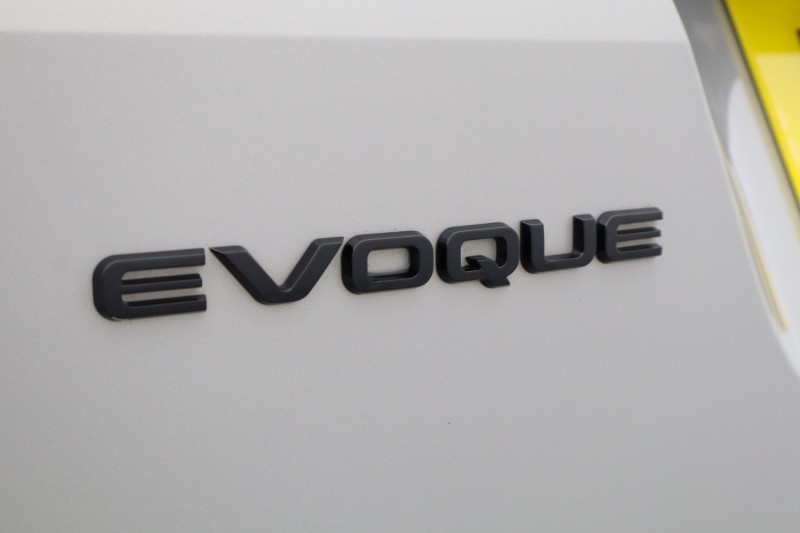 2024 (74) LAND ROVER RANGE ROVER EVOQUE 2.0 D200 Dynamic SE 5dr Auto 5594933