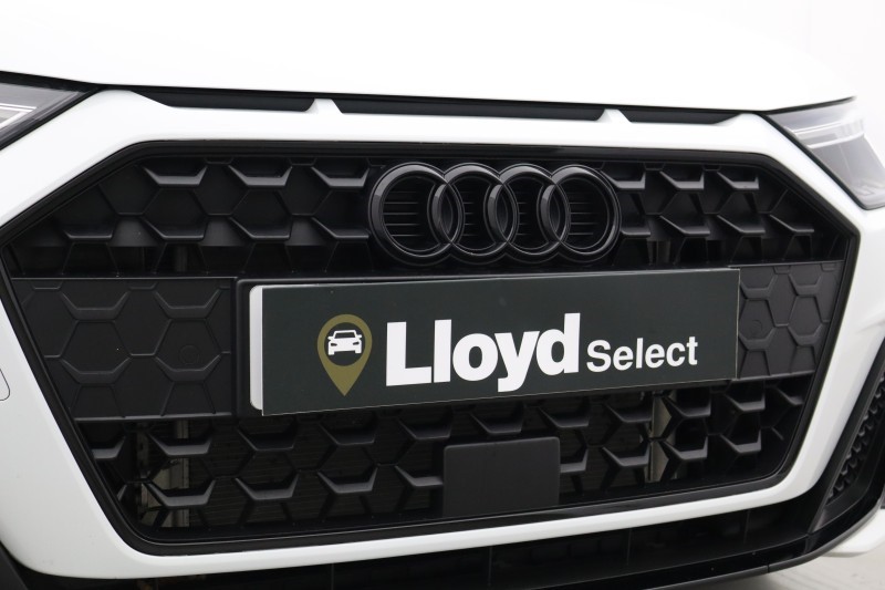 2025 (75) AUDI A1 30 TFSI Black Edition 5dr 5578230