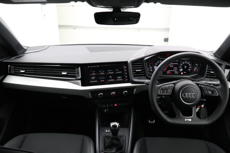 2025 (75) AUDI A1 30 TFSI Black Edition 5dr 5578253