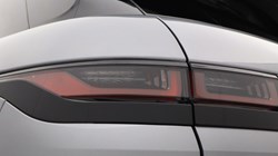 2020 (70) LAND ROVER RANGE ROVER EVOQUE 1.5 P300e R-Dynamic SE 5dr Auto 5571023