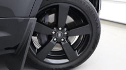 2022 (71) LAND ROVER DEFENDER 3.0 D300 X-Dynamic HSE 110 5dr Auto 5584828