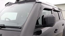 2022 (71) LAND ROVER DEFENDER 3.0 D300 X-Dynamic HSE 110 5dr Auto 5584868