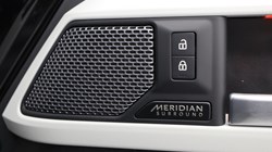2022 (71) LAND ROVER DEFENDER 3.0 D300 X-Dynamic HSE 110 5dr Auto 5584818