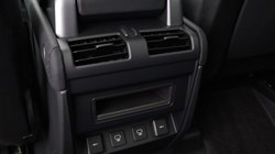 2022 (71) LAND ROVER DEFENDER 3.0 D300 X-Dynamic HSE 110 5dr Auto 5584843
