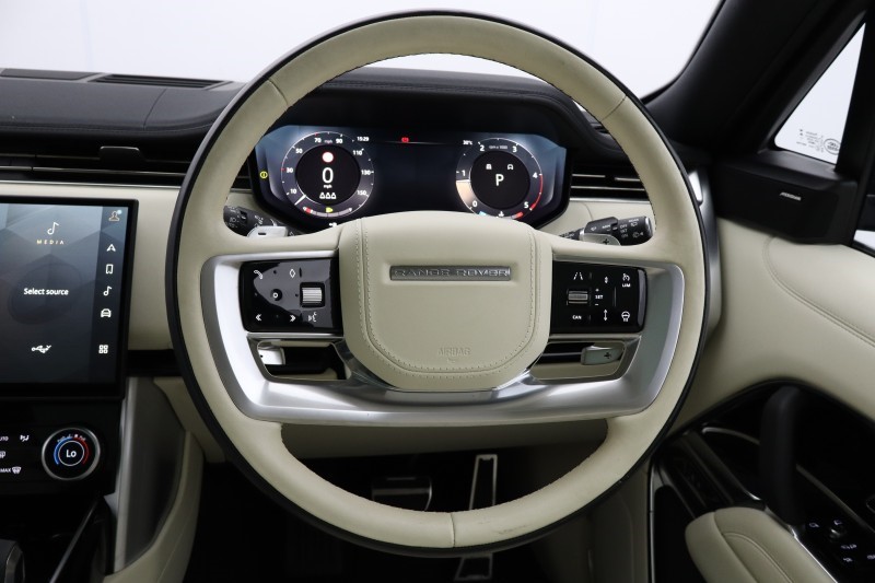 2023 (23) LAND ROVER RANGE ROVER 3.0 D300 HSE 4dr Auto  5592366