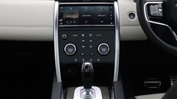 2021 (21) LAND ROVER DISCOVERY SPORT 2.0 P290 Black 5dr Auto 5601673