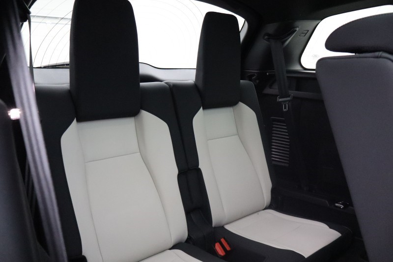 2021 (21) LAND ROVER DISCOVERY SPORT 2.0 P290 Black 5dr Auto 5601717