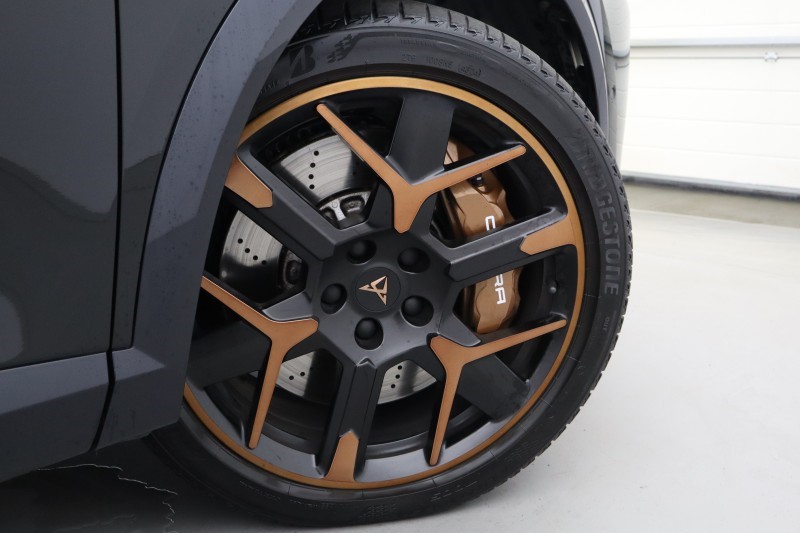 2025 (25) CUPRA FORMENTOR 2.0 TSI 333 VZ3 5dr DSG 4Drive 5595153