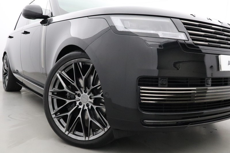 2023 (73) LAND ROVER RANGE ROVER 4.4 P615 V8 SV LWB 4dr Auto 5600768