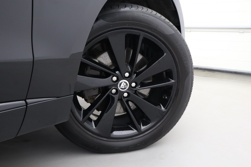 2023 (73) JAGUAR F-PACE 2.0 D200 R-Dynamic SE Black 5dr Auto AWD 5598805