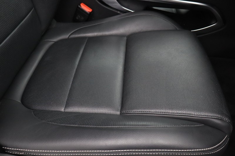 2023 (73) JAGUAR F-PACE 2.0 D200 R-Dynamic SE Black 5dr Auto AWD 5598811