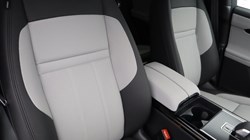 2026 (26) LAND ROVER RANGE ROVER EVOQUE 2.0 D200 Dynamic SE 5dr Auto 5654090