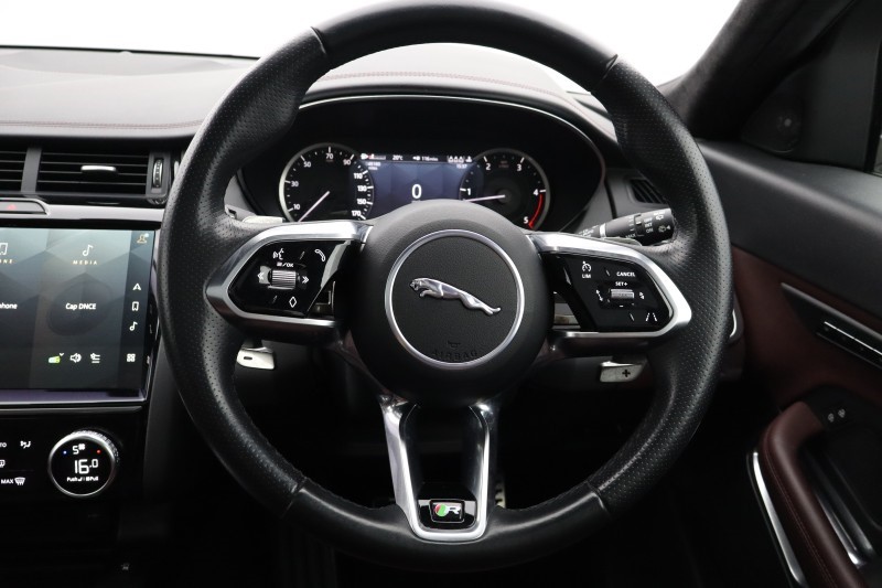 2023 (23) JAGUAR E-PACE 2.0 D200 R-Dynamic Black 5dr Auto 5600862