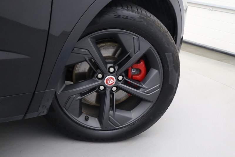 2023 (23) JAGUAR E-PACE 2.0 D200 R-Dynamic Black 5dr Auto 5600855